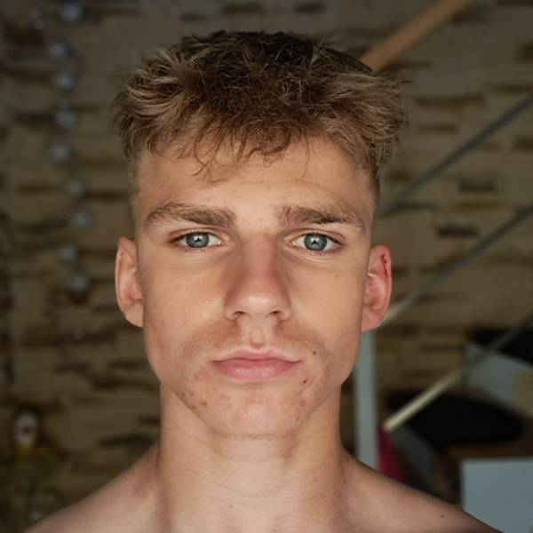 modelka s ID 0401VJ5E16 p016