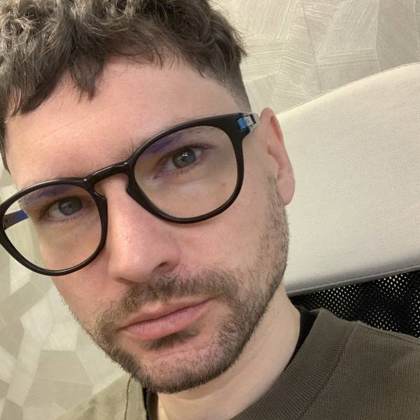 modelka s ID 0401VZATWK p016