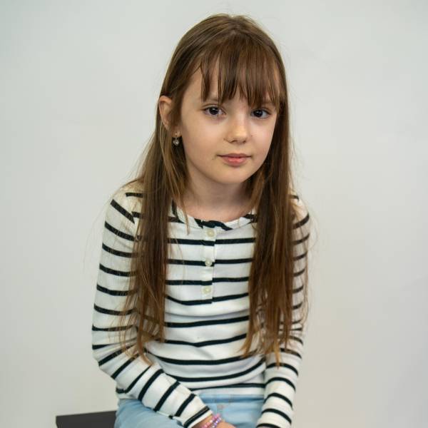 modelka s ID 0401WKG1LI p016