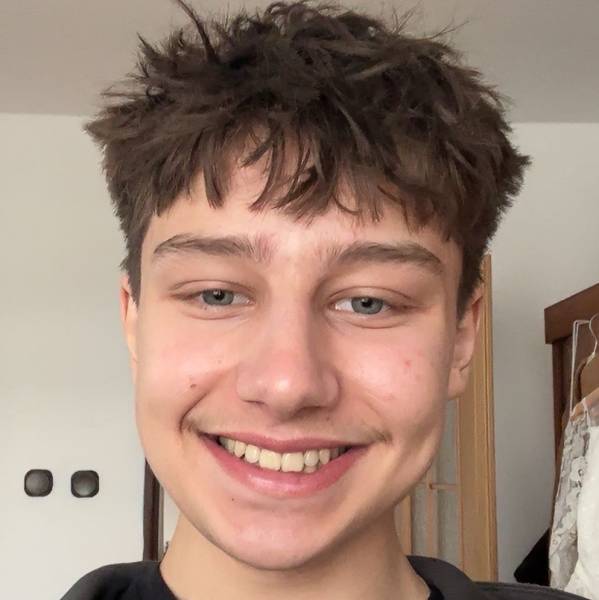 modelka s ID 0401X8D3W9 p017