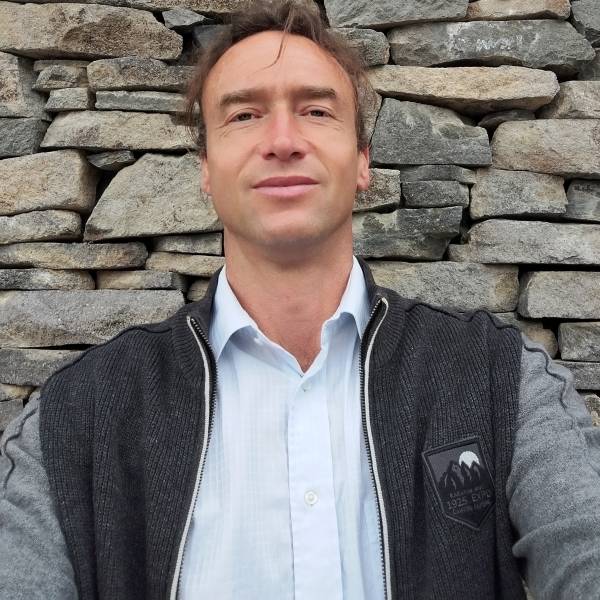 modelka s ID 0401XF9MF6 p016