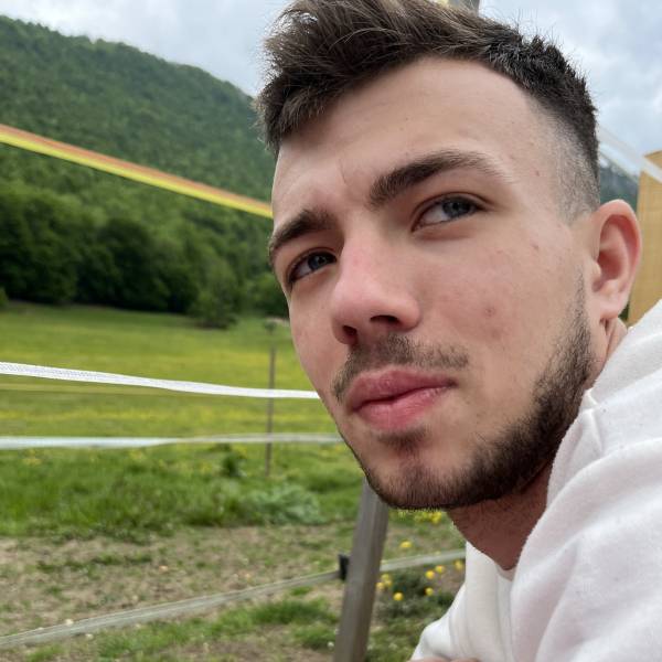 modelka s ID 0401YSBYAO p016