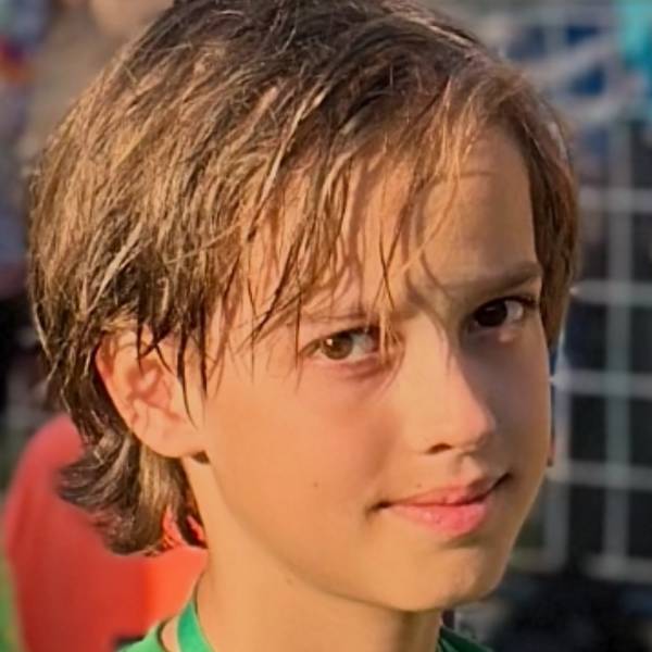 modelka s ID 0401YWT10R p019