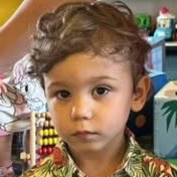 modelka s ID 0401YZFLQO p016