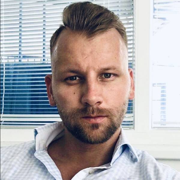 modelka s ID 0401ZG3042 p016