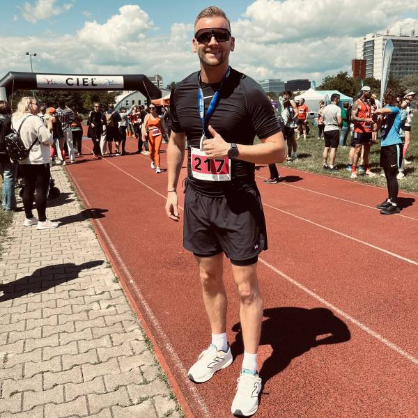 modelka s ID 0401ZG3042 p018