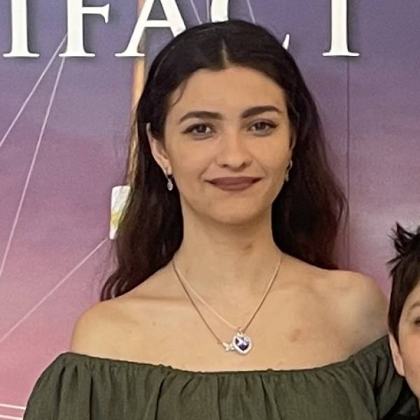 modelka s ID 040202Z998 p017