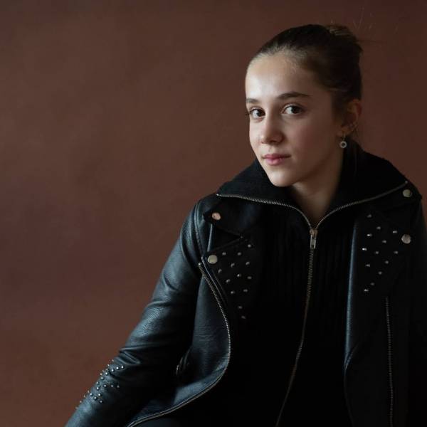 modelka s ID 040205LVH8 p016