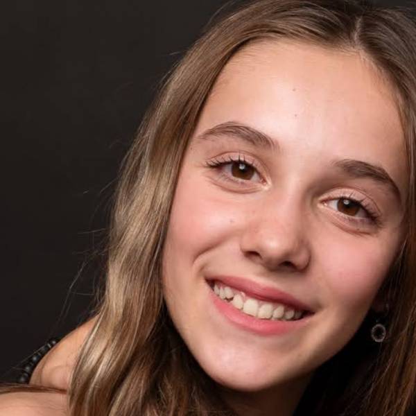 modelka s ID 040205LVH8 p017