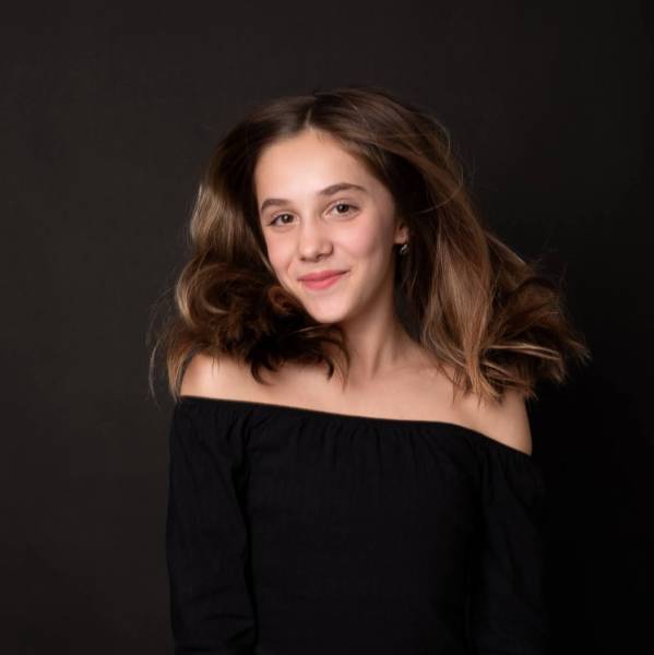 modelka s ID 040205LVH8 p018