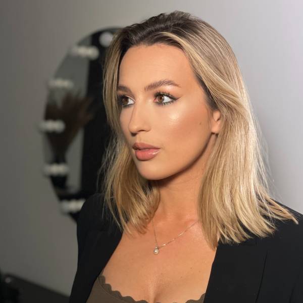 modelka s ID 040209AU85 p019