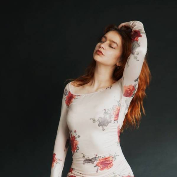 modelka s ID 04020DRZBZ p016