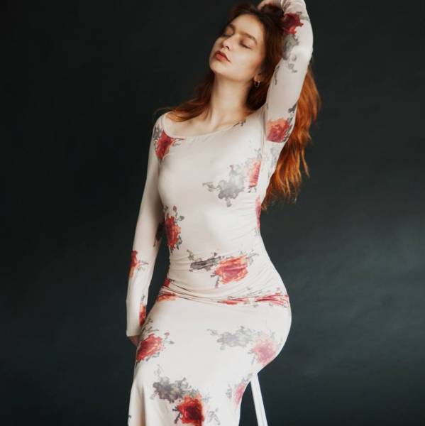 modelka s ID 04020DRZBZ p018