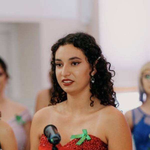 modelka s ID 04020UZ128 p016