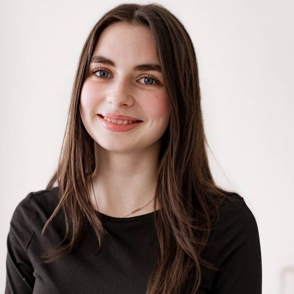modelka s ID 0402142EZ9 p017