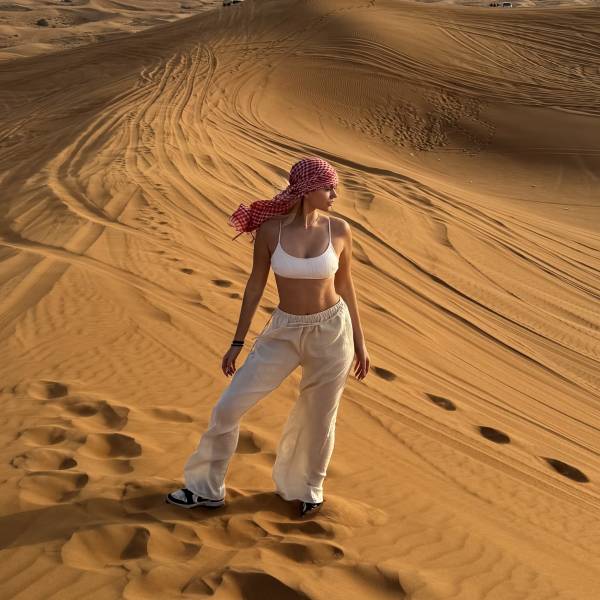 modelka s ID 04021CORO8 p017