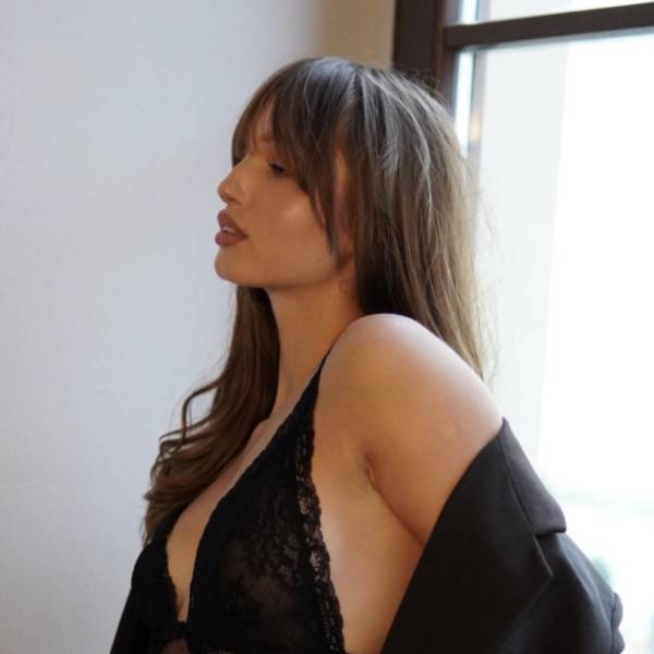 modelka s ID 04021I0B9S p019