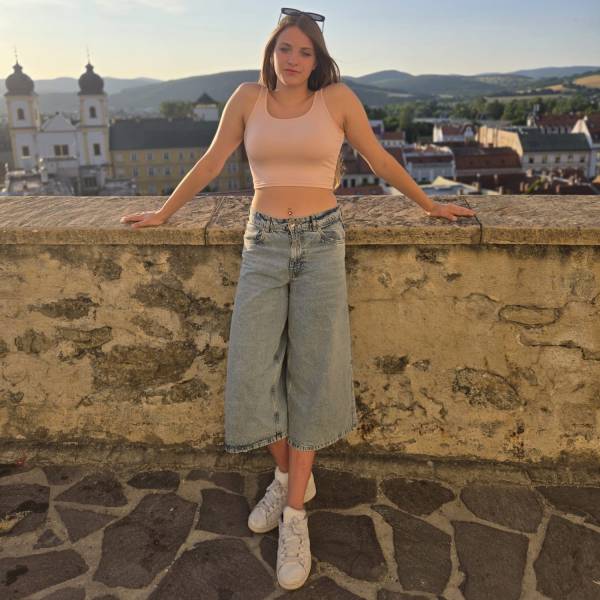 modelka s ID 04021NPZ0A p018