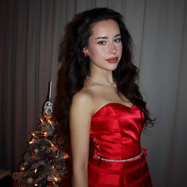 modelka s ID 040229FGGL p016