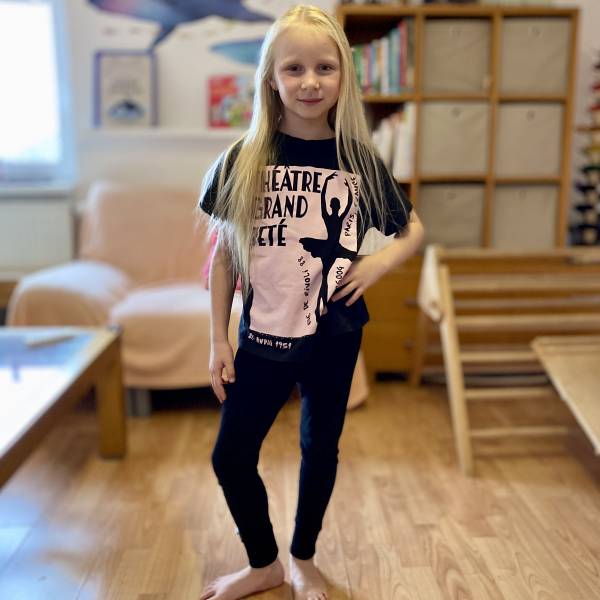 modelka s ID 040229N3D6 p018