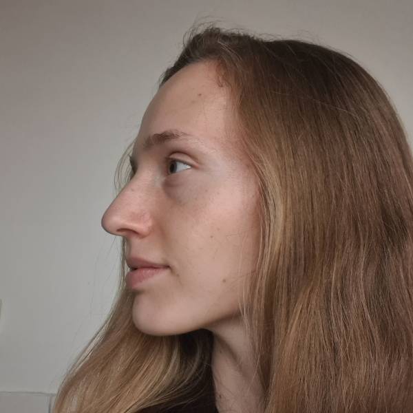 modelka s ID 04022B76RA p019