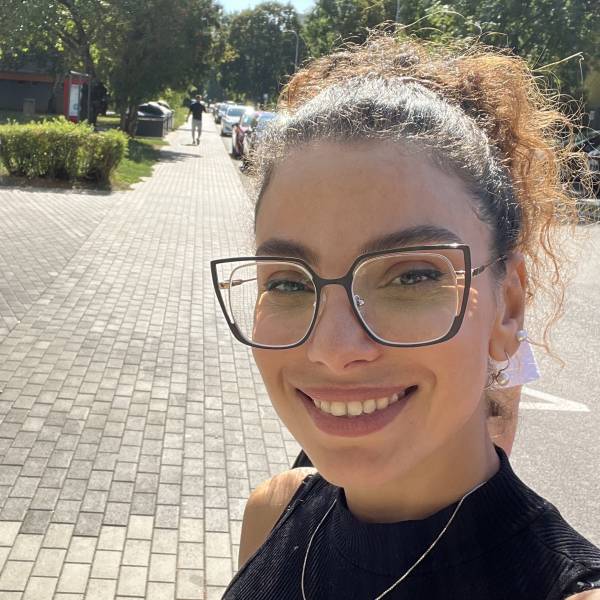 modelka s ID 04022CB8IB p017