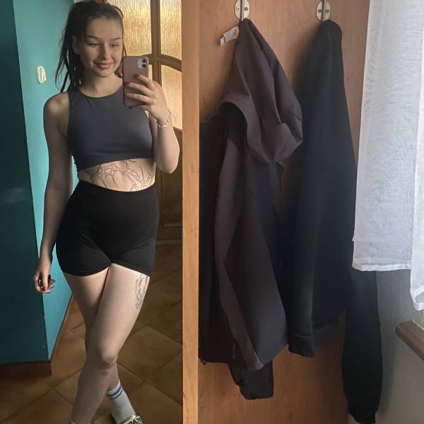 modelka s ID 04022NSSRF p018