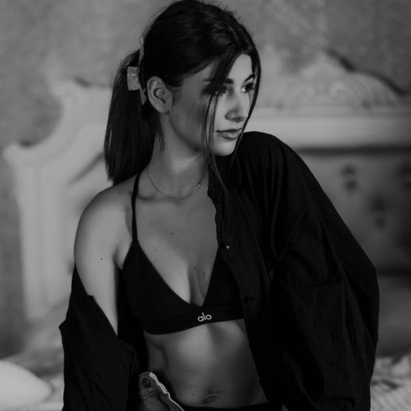 modelka s ID 04022OXLMA p019