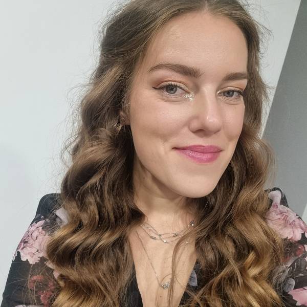 modelka s ID 04022P1ITN p017