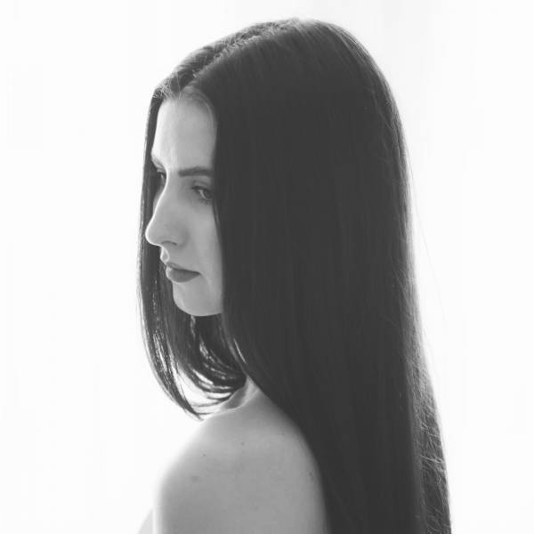 modelka s ID 04022UQT8N p019