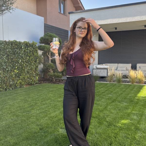 modelka s ID 04022VEYOH p018