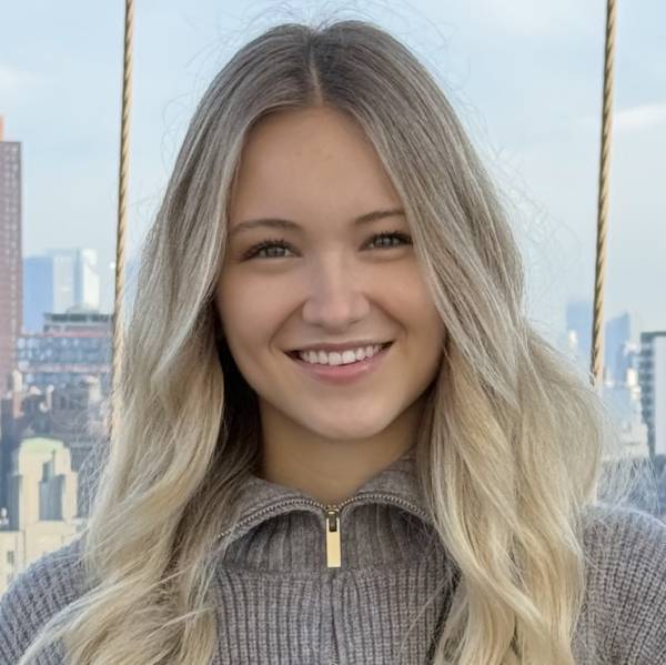 modelka s ID 040231FRQC p017