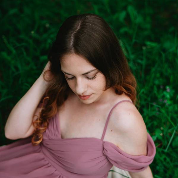 modelka s ID 0402323UMN p016