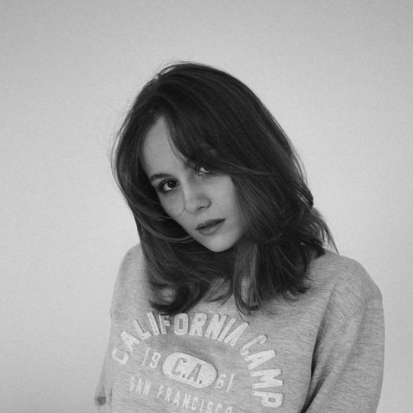 modelka s ID 040238MFG1 p016