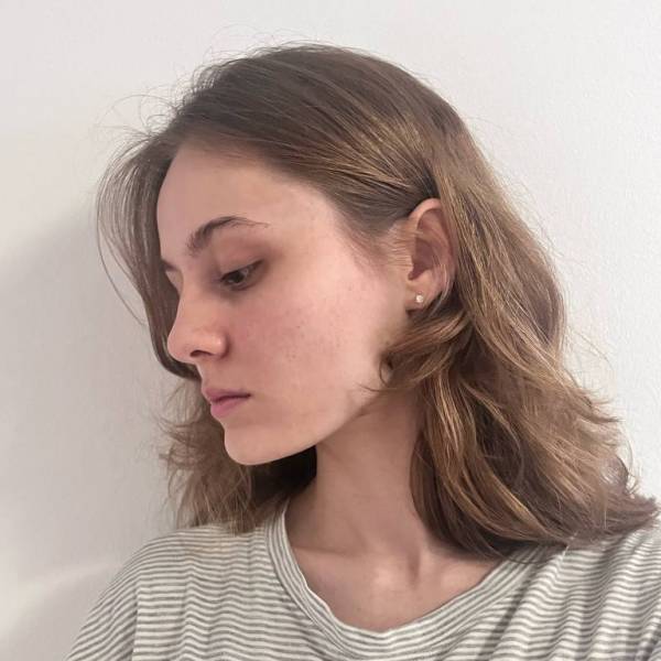 modelka s ID 040238MFG1 p019