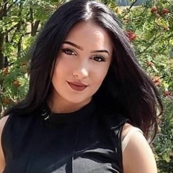 modelka s ID 04023K9X15 p017