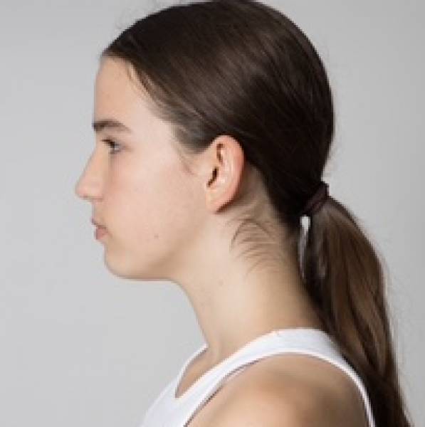 modelka s ID 04023RZSA9 p019