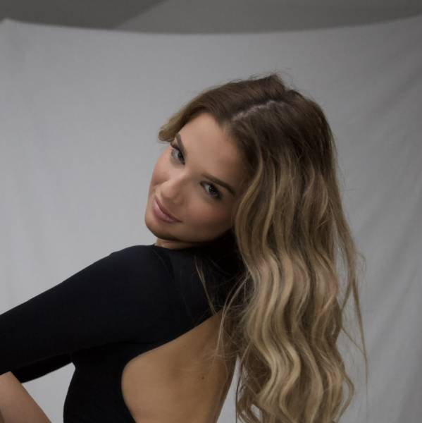 modelka s ID 04023Z3R6V p019