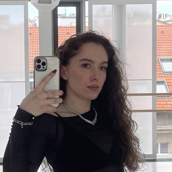 modelka s ID 04023ZW7O5 p016