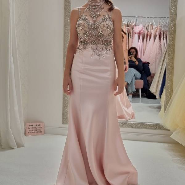 modelka s ID 04024KC1VN p018