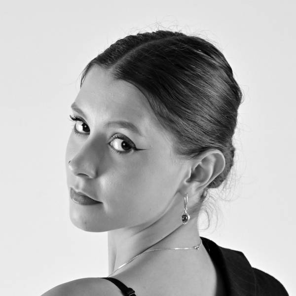 modelka s ID 04024LEBUE p019