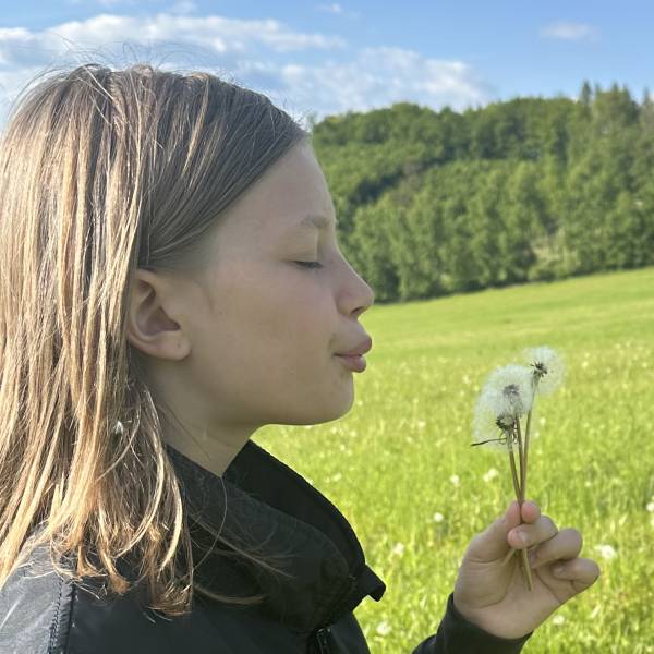 modelka s ID 04024N4PIQ p019