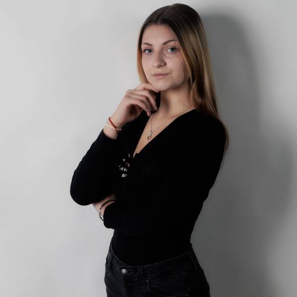 modelka s ID 040254OSQO p018