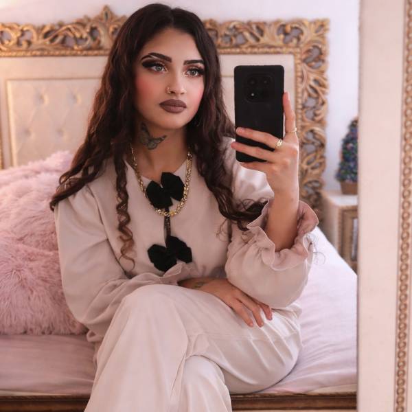 modelka s ID 04025QXYBN p017