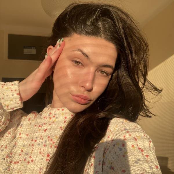 modelka s ID 04025SIFUP p016