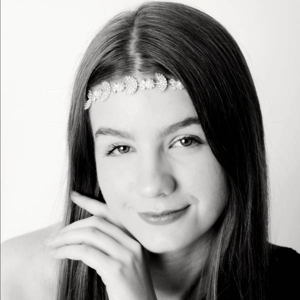 modelka s ID 040265N6XL p017