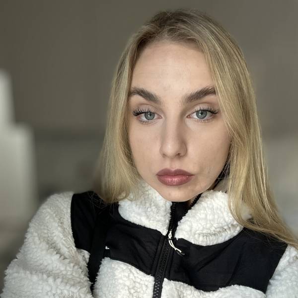 modelka s ID 04026T50BB p016