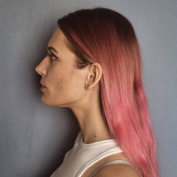 modelka s ID 040272ZR82 p019