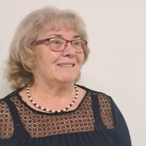 modelka s ID 040277HCPK p019