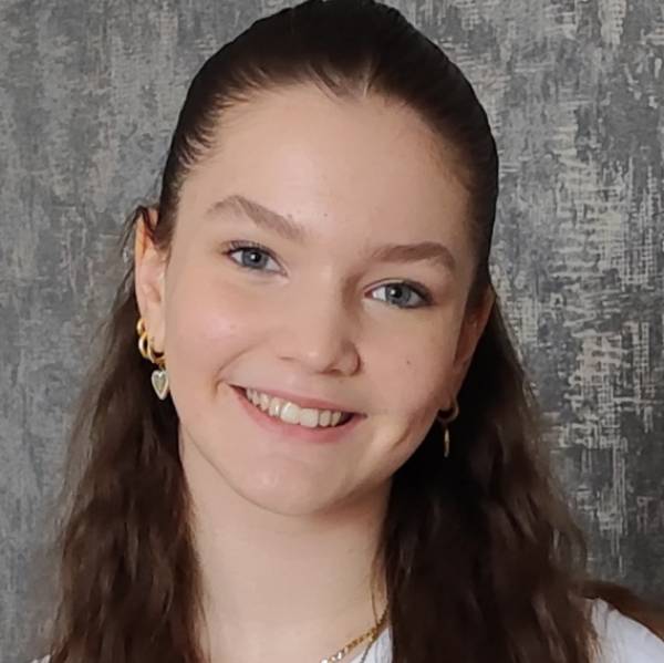 modelka s ID 04027BWI6W p016